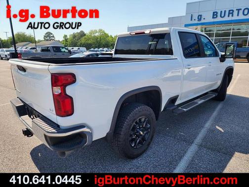 Summit White 2023 Chevrolet Silverado 2500 LT