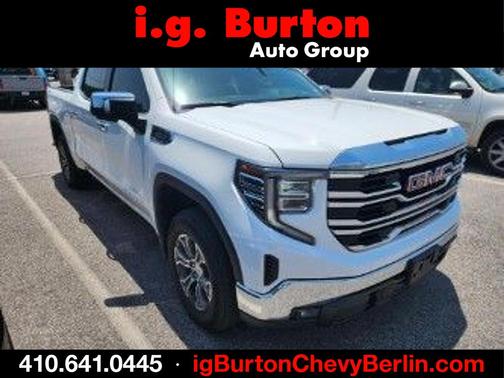 Summit White 2025 GMC Sierra 1500 SLT