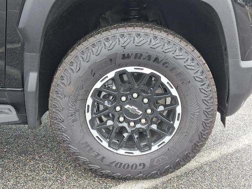 Black 2026 Chevrolet Silverado EV Trail Boss