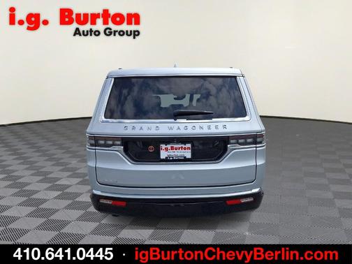 Silver Zynith 2023 Jeep Grand Wagoneer Base