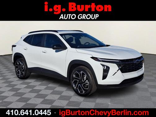 Summit White 2026 Chevrolet Trax 2RS