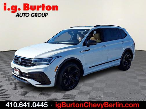2024 Volkswagen Tiguan 2.0T SE R-Line Black