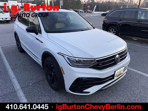 2024 Volkswagen Tiguan 2.0T SE R-Line Black