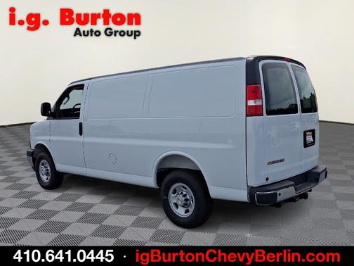 Summit White 2026 Chevrolet Express 2500 Work Van