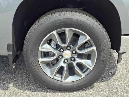 Sterling Gray Metallic 2026 Chevrolet Silverado 1500 LT