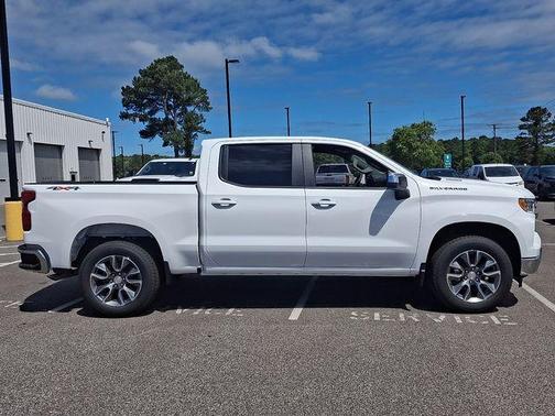 Summit White 2026 Chevrolet Silverado 1500 LT