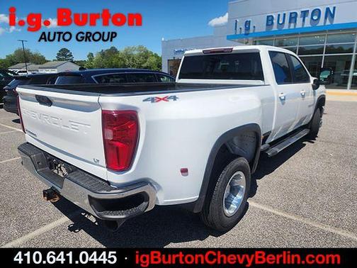 Summit White 2024 Chevrolet Silverado 3500 LT