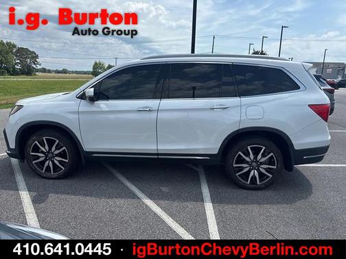 White 2021 Honda Pilot Touring 8-Passenger