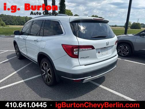 White 2021 Honda Pilot Touring 8-Passenger