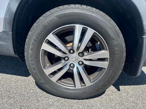 Gray 2016 Honda Pilot EX