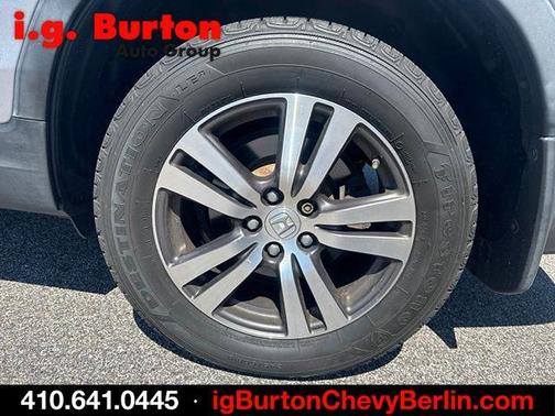 Gray 2016 Honda Pilot EX