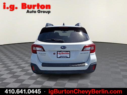 Crystal White Pearl 2019 Subaru Outback 2.5i Limited