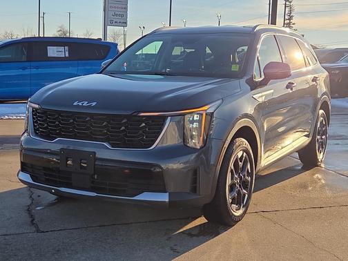 2024 Kia Sorento S