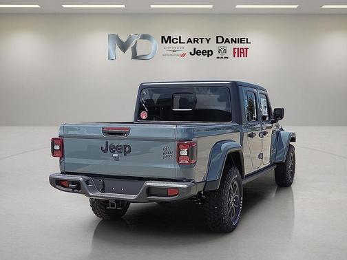 2025 Jeep Gladiator Willys