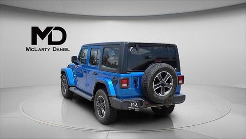 2023 Jeep Wrangler 4-Door Sahara 4x4