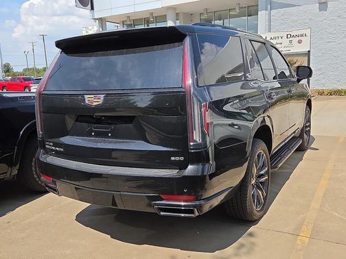 2023 Cadillac Escalade Sport