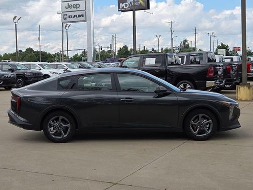 Interstellar Gray 2025 Kia K4 LXS