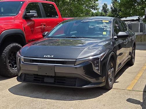 Interstellar Gray 2025 Kia K4 LXS