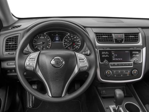 Super Black 2016 Nissan Altima 2.5 SV