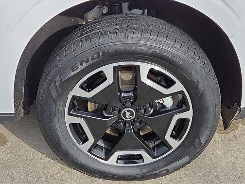 2022 Ford Maverick XL