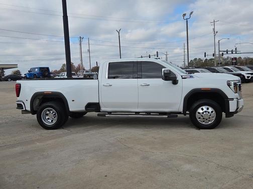 2024 GMC Sierra 3500 Denali