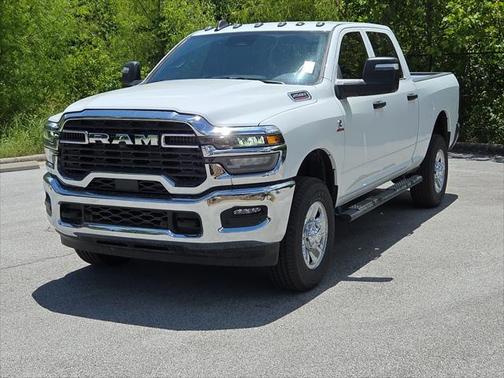 2025 RAM 2500 Tradesman Crew Cab 4x4 6'4' Box