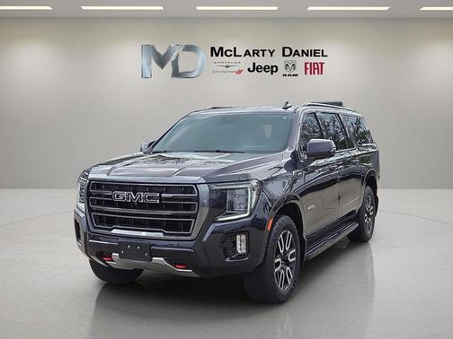2023 GMC Yukon XL 4WD AT4
