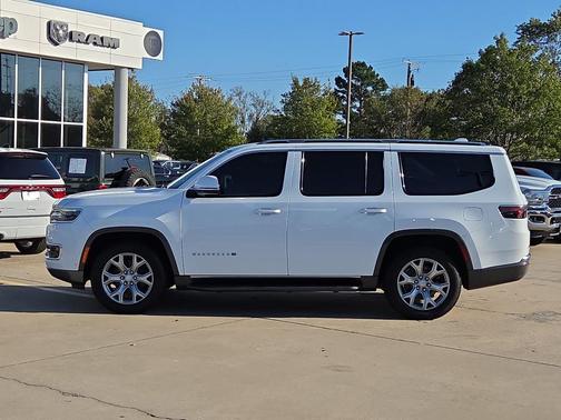 2022 Jeep Wagoneer Series II 4x4