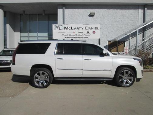 2017 Cadillac Escalade ESV Luxury