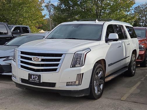 2017 Cadillac Escalade ESV Luxury
