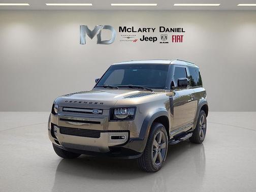 2025 Land Rover Defender 90 P400 X-Dynamic SE