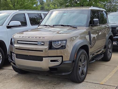 2025 Land Rover Defender 90 P400 X-Dynamic SE