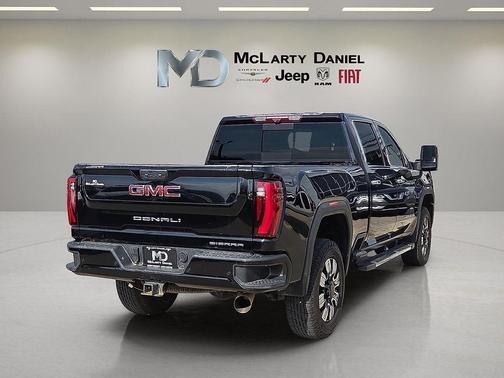 2024 GMC Sierra 2500 Denali