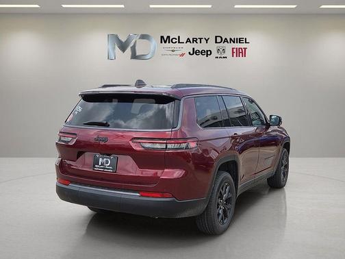 Velvet Red Pearlcoat 2026 Jeep Grand Cherokee L Altitude