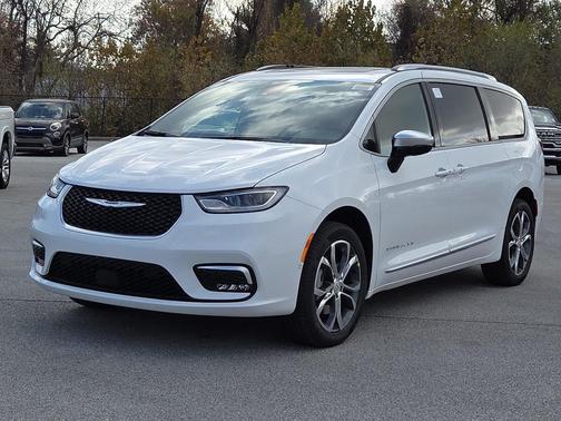 2026 Chrysler Pacifica L