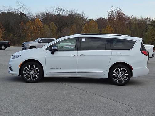 2026 Chrysler Pacifica L