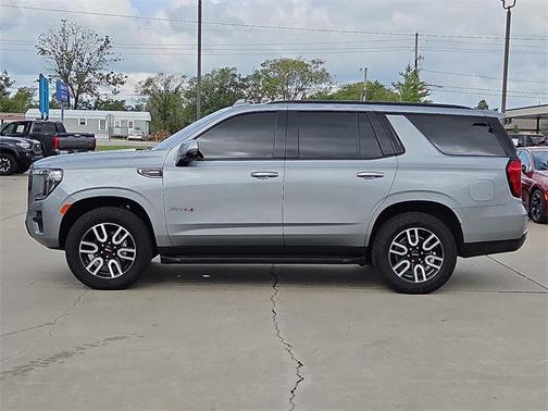 2024 GMC Yukon 4WD AT4