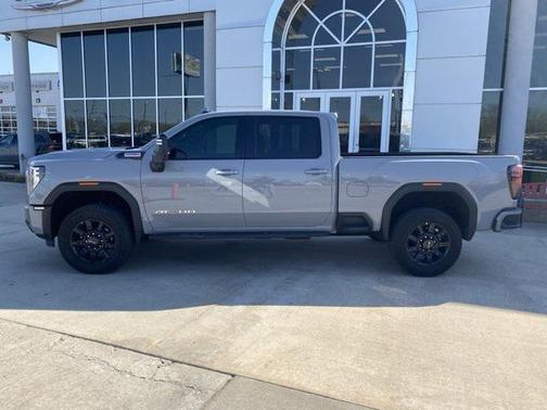 2025 GMC Sierra 2500 AT4