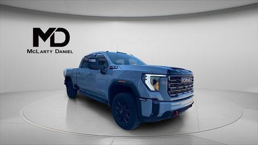 2025 GMC Sierra 2500 AT4