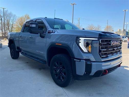 2025 GMC Sierra 2500 AT4