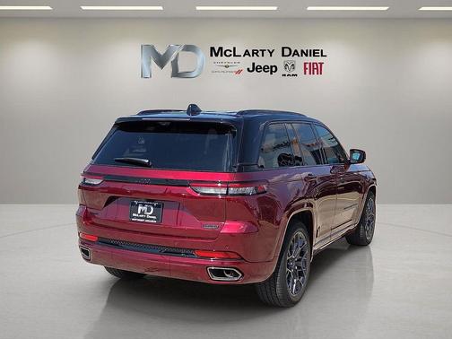 2025 Jeep Grand Cherokee Summit