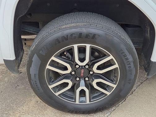 2022 GMC Sierra 1500 AT4