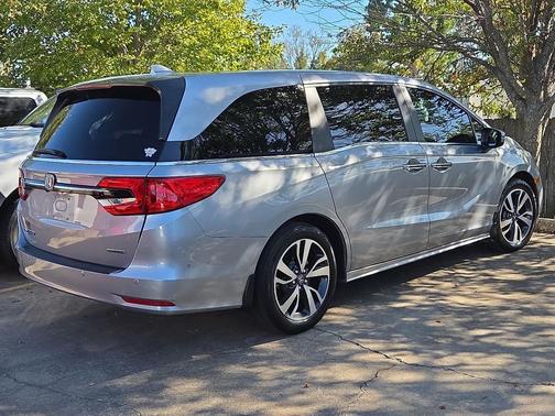 2024 Honda Odyssey Touring