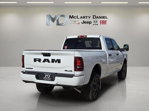 2026 RAM 2500 Big Horn Crew Cab 4x4 6'4' Box