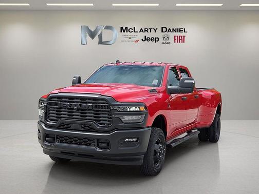 Flame Red Clearcoat 2026 RAM 3500 Tradesman Crew Cab 4x4 8' Box