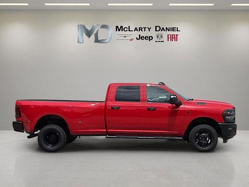 Flame Red Clearcoat 2026 RAM 3500 Tradesman Crew Cab 4x4 8' Box