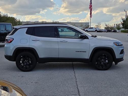 2026 Jeep Compass Latitude