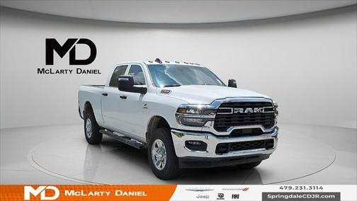 2025 RAM 2500 Tradesman Crew Cab 4x4 6'4' Box