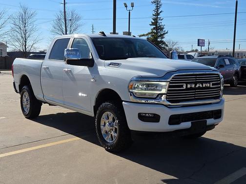 2024 RAM 2500 Laramie Crew Cab 4x4 6'4' Box