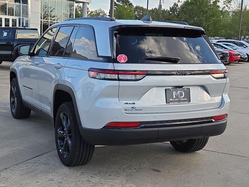 2025 Jeep Grand Cherokee Altitude